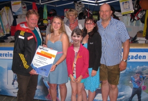 Familie Werner gewinnt Europareise bei der Sport-Talent Tombola.